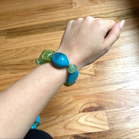 3-Piece Turquoise Statement Gem Beaded Jewelry Set - Picture 5 of 14